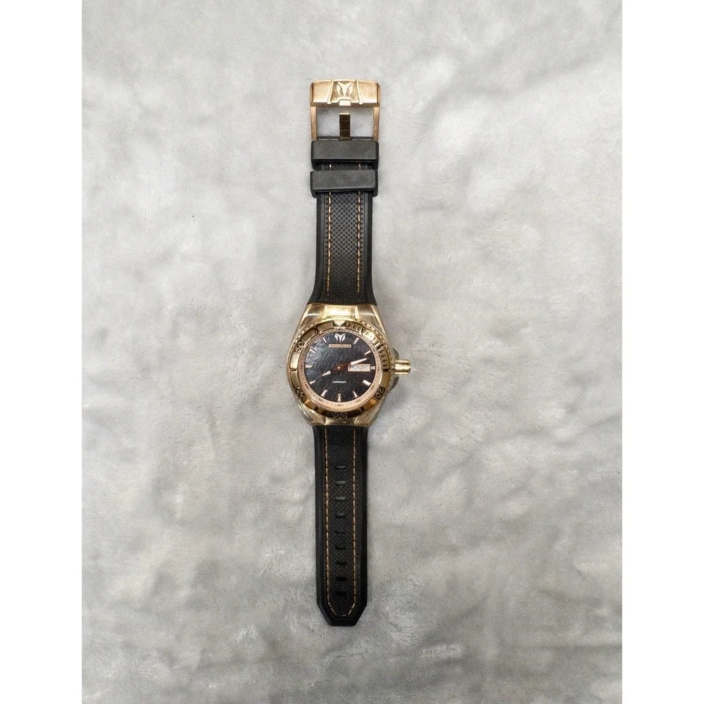 Technomarine cruise monogram